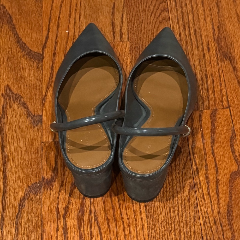 Charles and Keith block heel, sling back pointed toe shoes in grey - Picture 2 of 7